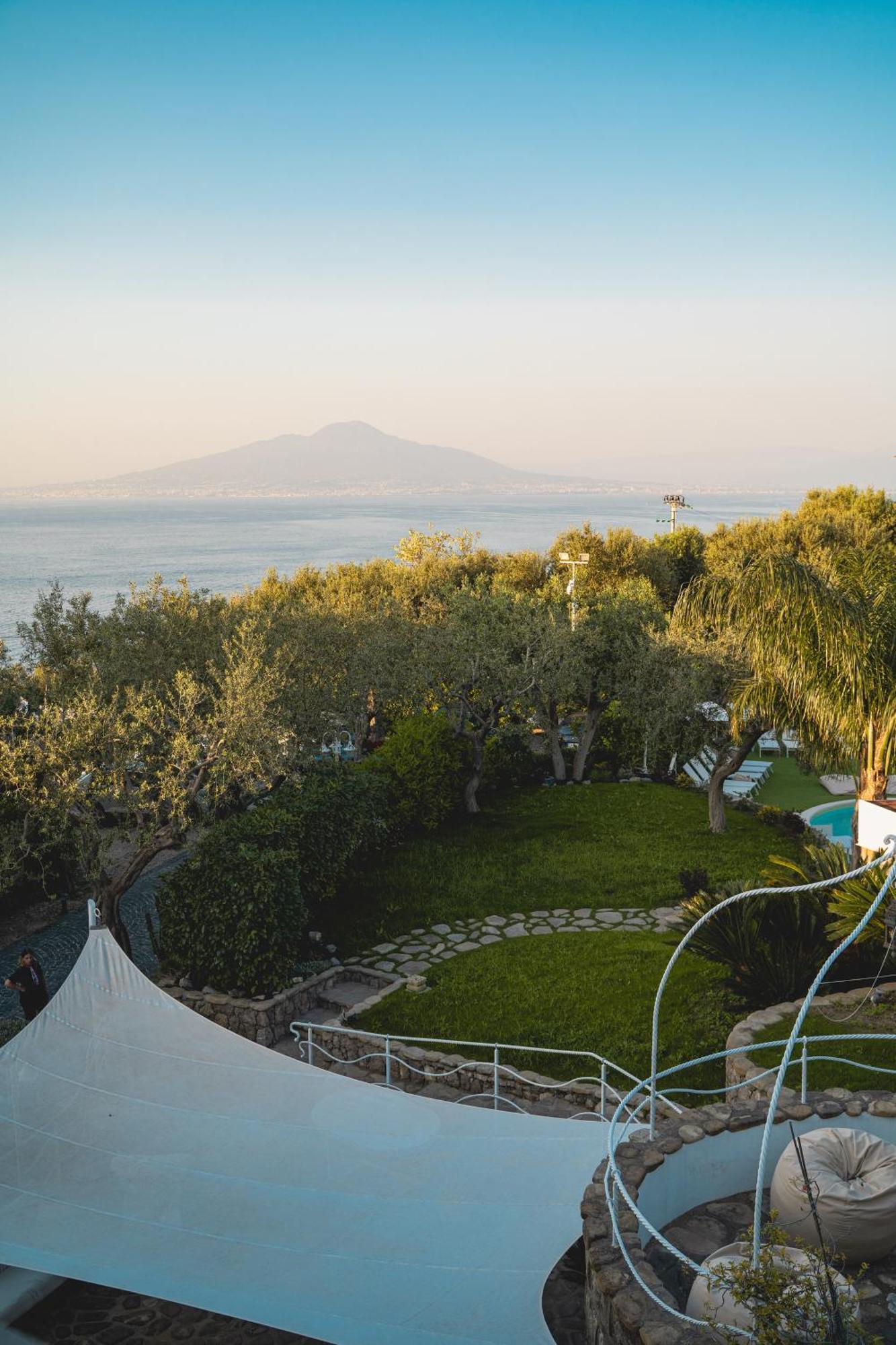 Hotel Melrose Relais Massa Lubrense Esterno foto